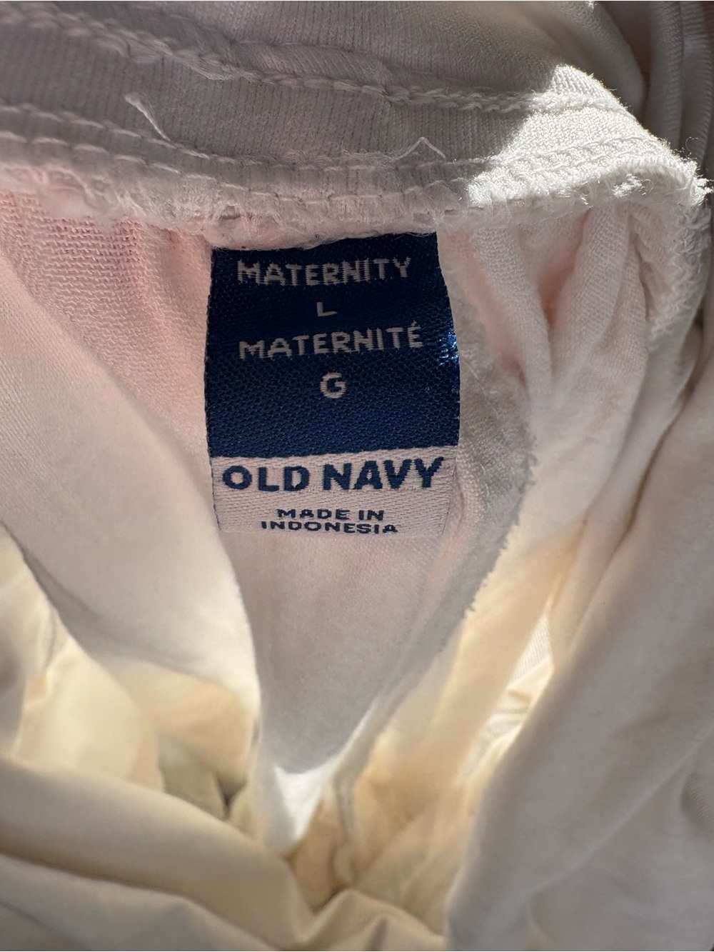 Old Navy White Wide-Leg Maternity Pants with Rollover Waist - Picture 4 of 4